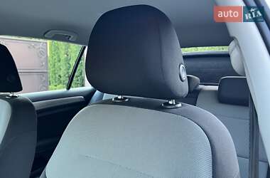Хетчбек Volkswagen e-Golf 2015 в 
