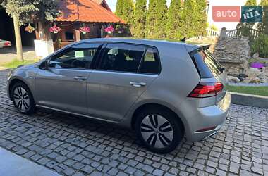 Хэтчбек Volkswagen e-Golf 2017 в 