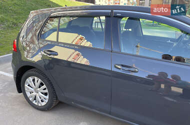 Хэтчбек Volkswagen e-Golf 2020 в 
