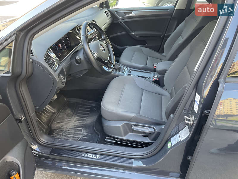 Хэтчбек Volkswagen e-Golf 2020 в Хмельницком