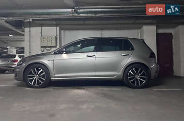 Хэтчбек Volkswagen e-Golf 2019 в Киеве