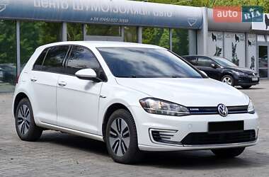 Хетчбек Volkswagen e-Golf 2019 в 