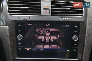 Хетчбек Volkswagen e-Golf 2019 в 