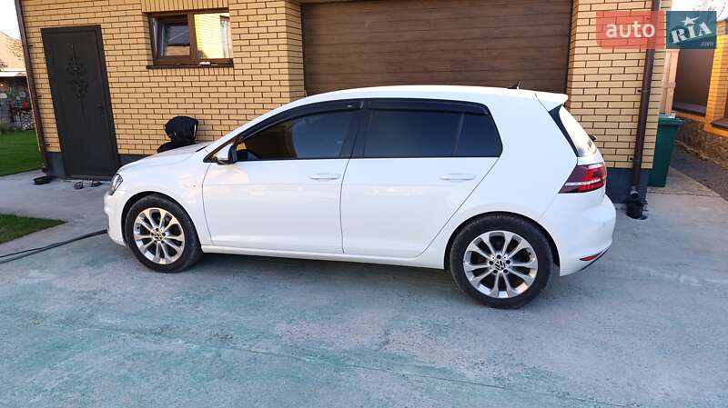 Volkswagen e-Golf 2014