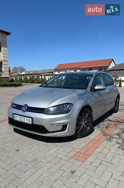 Volkswagen e-Golf 2014