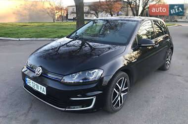 Volkswagen e-Golf 2016 Volkswagen e-Golf 2016