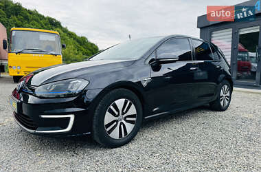 Хэтчбек Volkswagen e-Golf 2016 в 