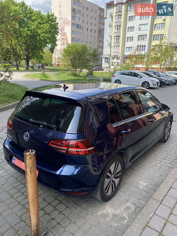 Хэтчбек Volkswagen e-Golf 2015 в Ивано-Франковске