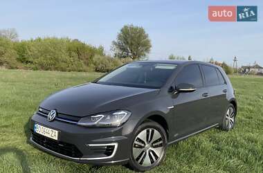 Хэтчбек Volkswagen e-Golf 2019 в 