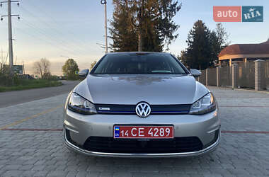Хэтчбек Volkswagen e-Golf 2015 в Староконстантинове