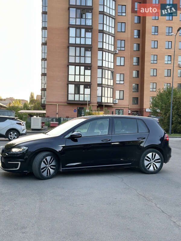Хэтчбек Volkswagen e-Golf 2014 в Каменец-Подольском