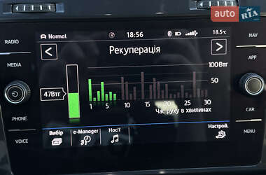 Хетчбек Volkswagen e-Golf 2020 в 