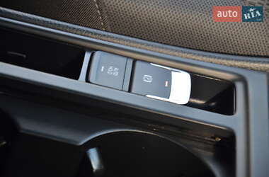 Хетчбек Volkswagen e-Golf 2020 в 