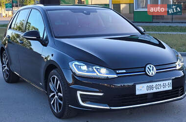 Хетчбек Volkswagen e-Golf 2020 в Києві