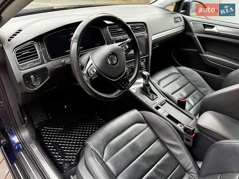 Хэтчбек Volkswagen e-Golf 2017 в Луцке фото 22 Хэтчбек Volkswagen e-Golf 2017 в Луцке