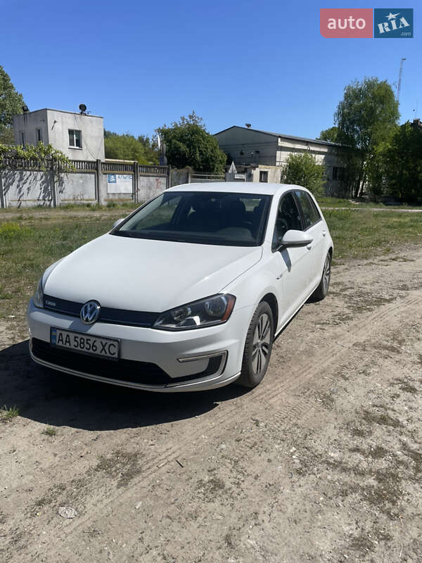 Volkswagen e-Golf 2016
