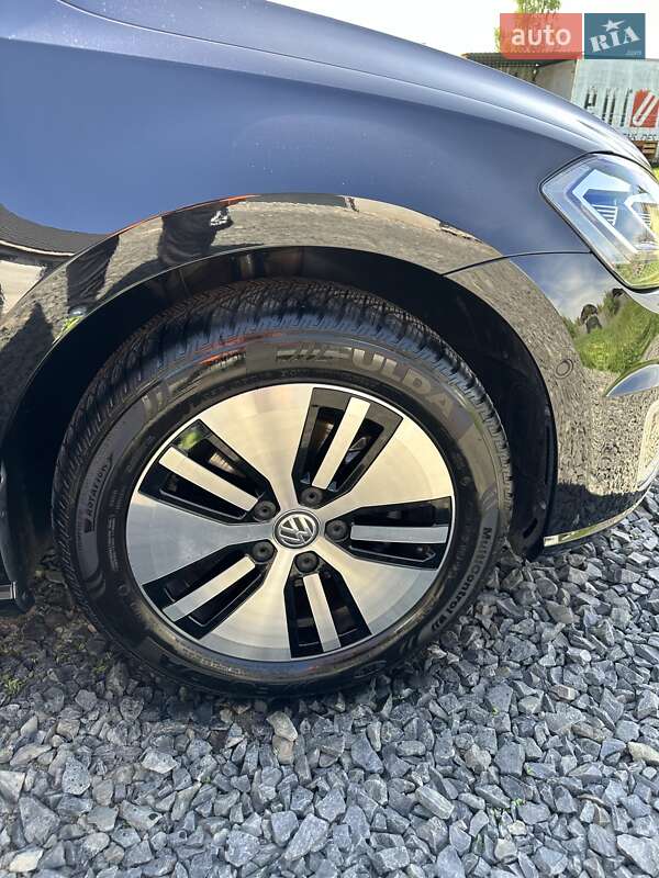 Хетчбек Volkswagen e-Golf 2018 в Луцьку