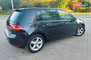 Хэтчбек Volkswagen e-Golf 2015 в 