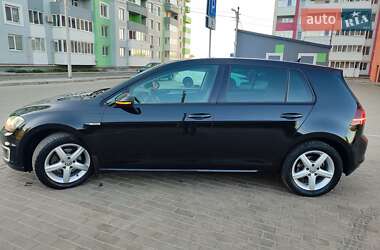 Хэтчбек Volkswagen e-Golf 2015 в 