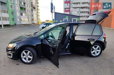 Хэтчбек Volkswagen e-Golf 2015 в 