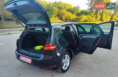 Хэтчбек Volkswagen e-Golf 2015 в 