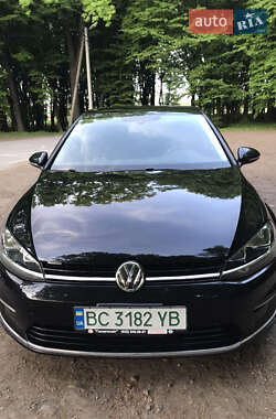 Хетчбек Volkswagen e-Golf 2017 в Львові