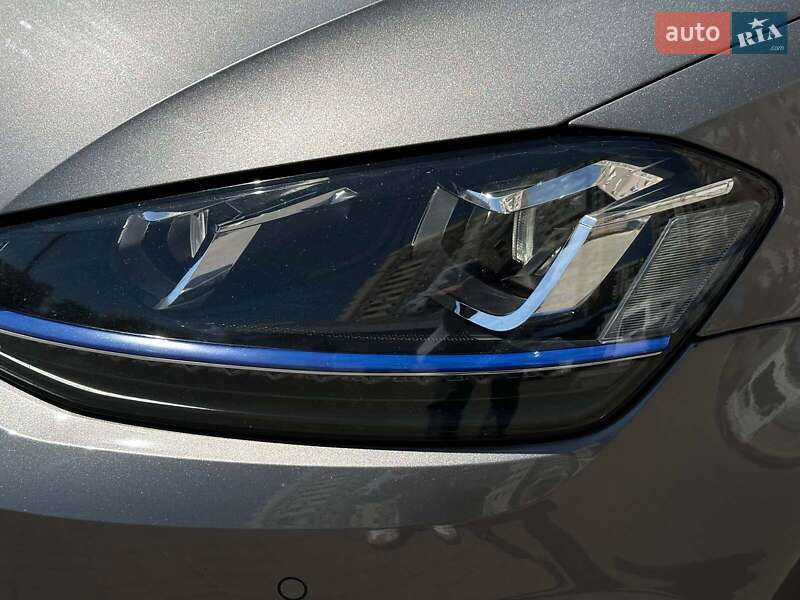 Хэтчбек Volkswagen e-Golf 2015 в Одессе фото 26 Хэтчбек Volkswagen e-Golf 2015 в Одессе