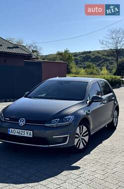Хетчбек Volkswagen e-Golf 2017 в Великому Березному