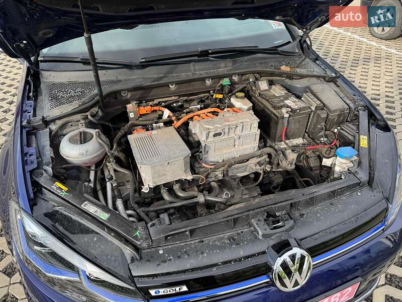 Хетчбек Volkswagen e-Golf 2017 в Луцьку