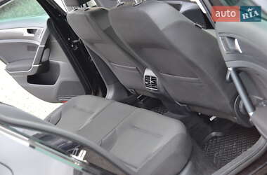 Хетчбек Volkswagen e-Golf 2018 в 