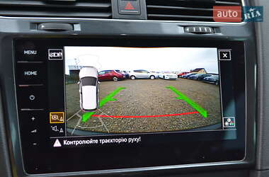 Хетчбек Volkswagen e-Golf 2018 в 