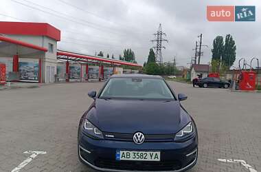 Хэтчбек Volkswagen e-Golf 2015 в Виннице