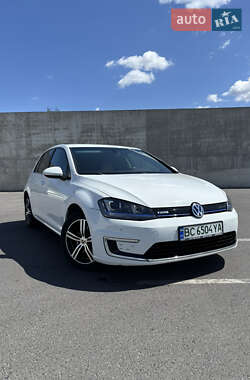 Хэтчбек Volkswagen e-Golf 2015 в Львове