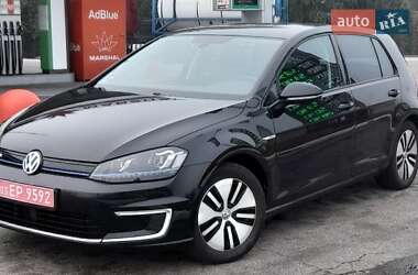 Хэтчбек Volkswagen e-Golf 2015 в Коростене