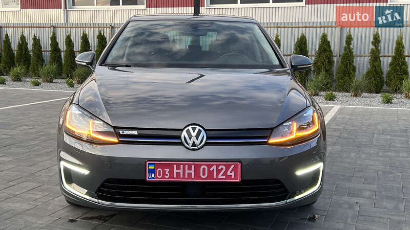 Хетчбек Volkswagen e-Golf 2019 в 