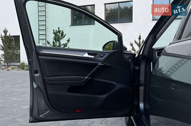 Хетчбек Volkswagen e-Golf 2019 в 