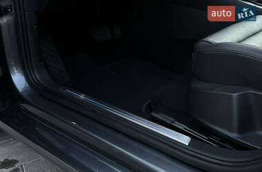 Хетчбек Volkswagen e-Golf 2019 в 