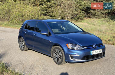 Хэтчбек Volkswagen e-Golf 2015 в 
