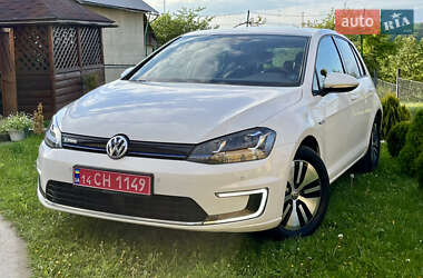 Хетчбек Volkswagen e-Golf 2016 в 