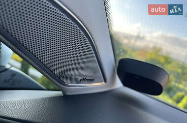 Хетчбек Volkswagen e-Golf 2016 в 
