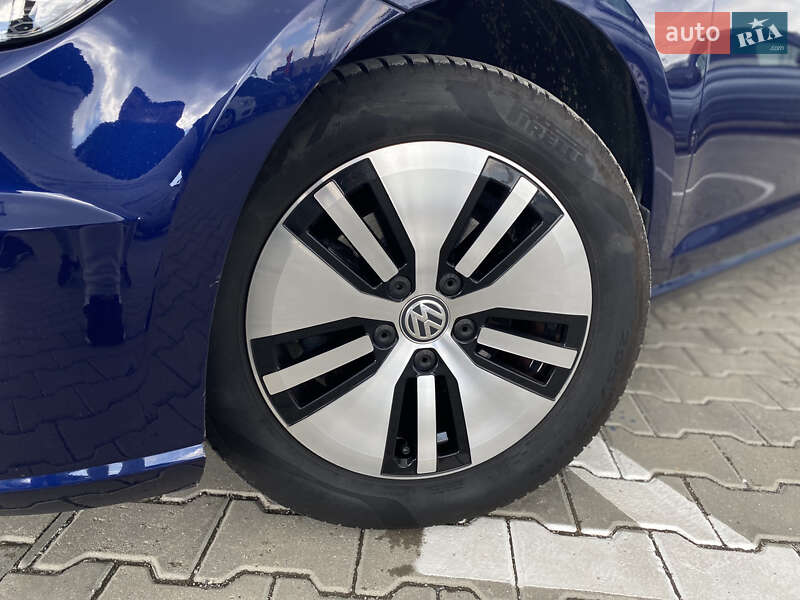Хетчбек Volkswagen e-Golf 2019 в Вінниці