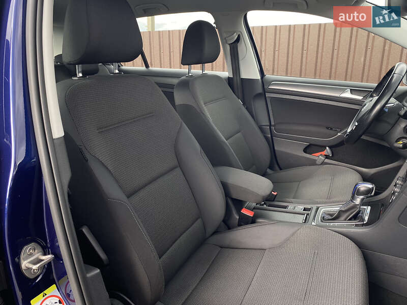 Хетчбек Volkswagen e-Golf 2019 в Вінниці