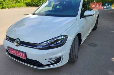 Хетчбек Volkswagen e-Golf 2020 в 