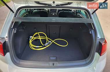 Хетчбек Volkswagen e-Golf 2020 в 