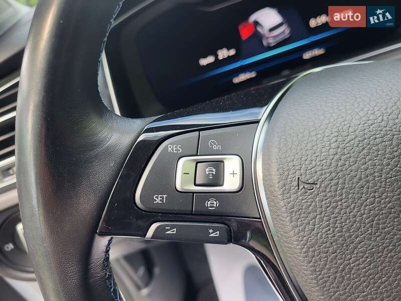 Хэтчбек Volkswagen e-Golf 2020 в Луцке