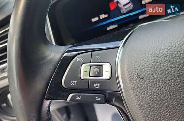 Хетчбек Volkswagen e-Golf 2020 в 