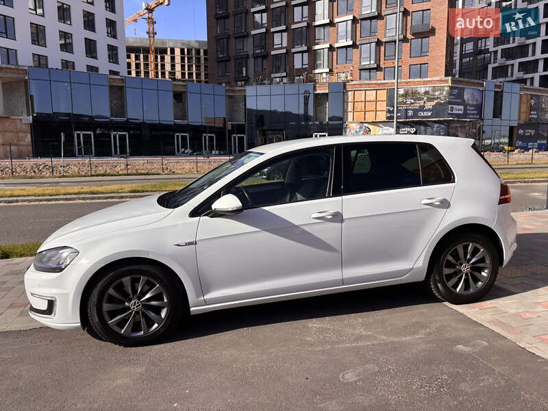 Хэтчбек Volkswagen e-Golf 2014 в Киеве фото 28 Хэтчбек Volkswagen e-Golf 2014 в Киеве