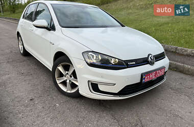Хэтчбек Volkswagen e-Golf 2015 в Ровно