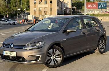 Хэтчбек Volkswagen e-Golf 2014 в 