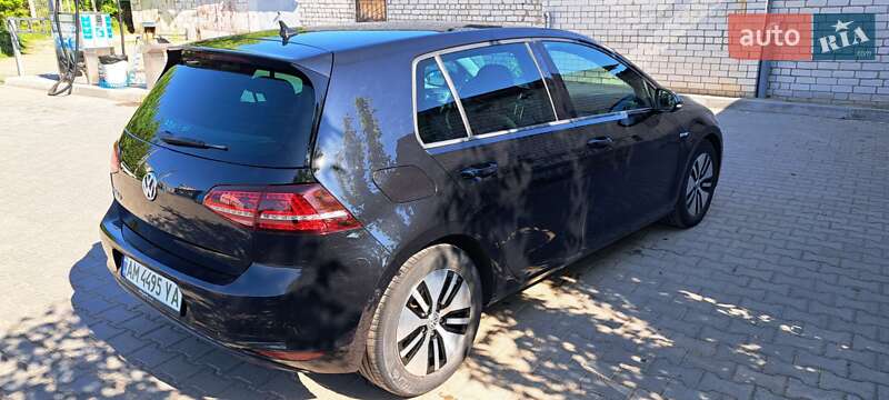 Хетчбек Volkswagen e-Golf 2016 в Житомирі